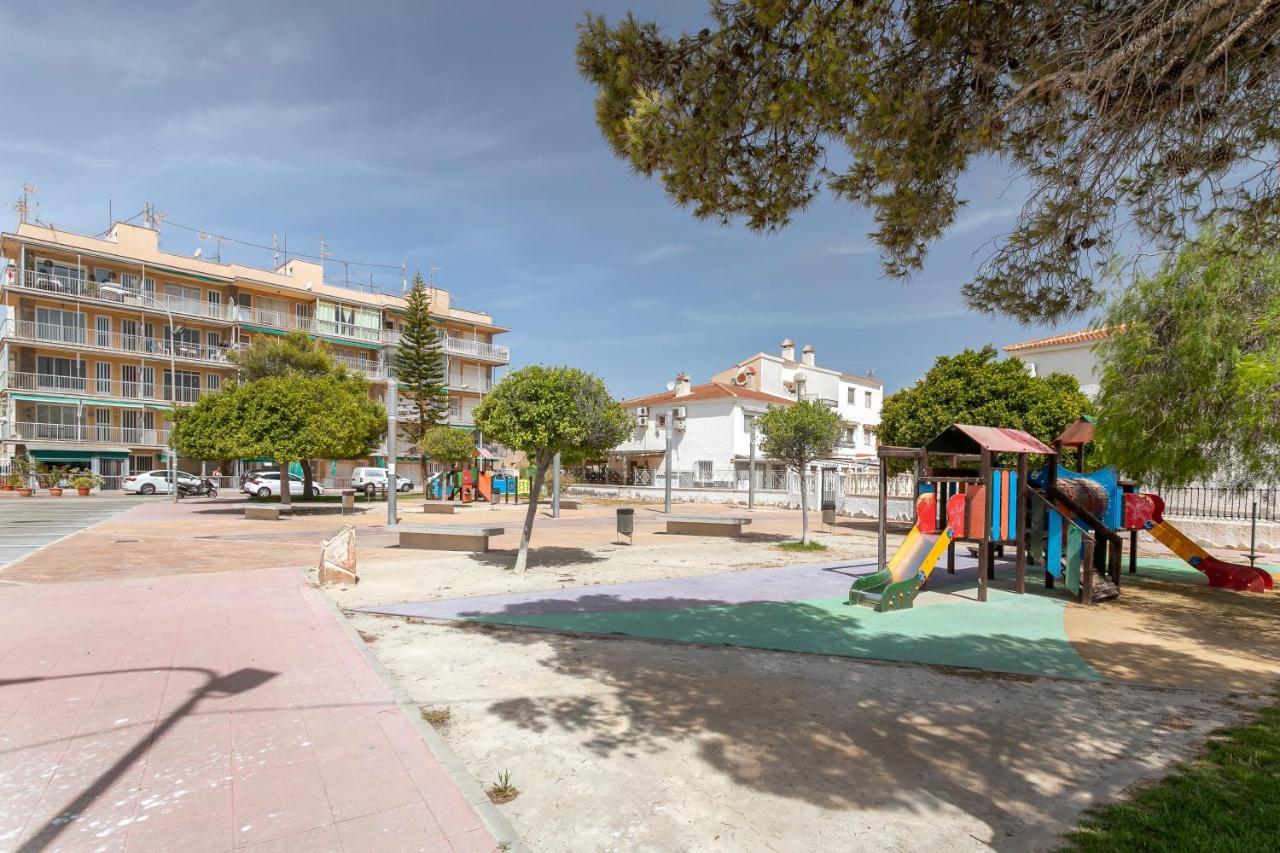 סנטה פולה ✩Direct Beach Location ✩ Familyfriendly ✩ Netflix מראה חיצוני תמונה